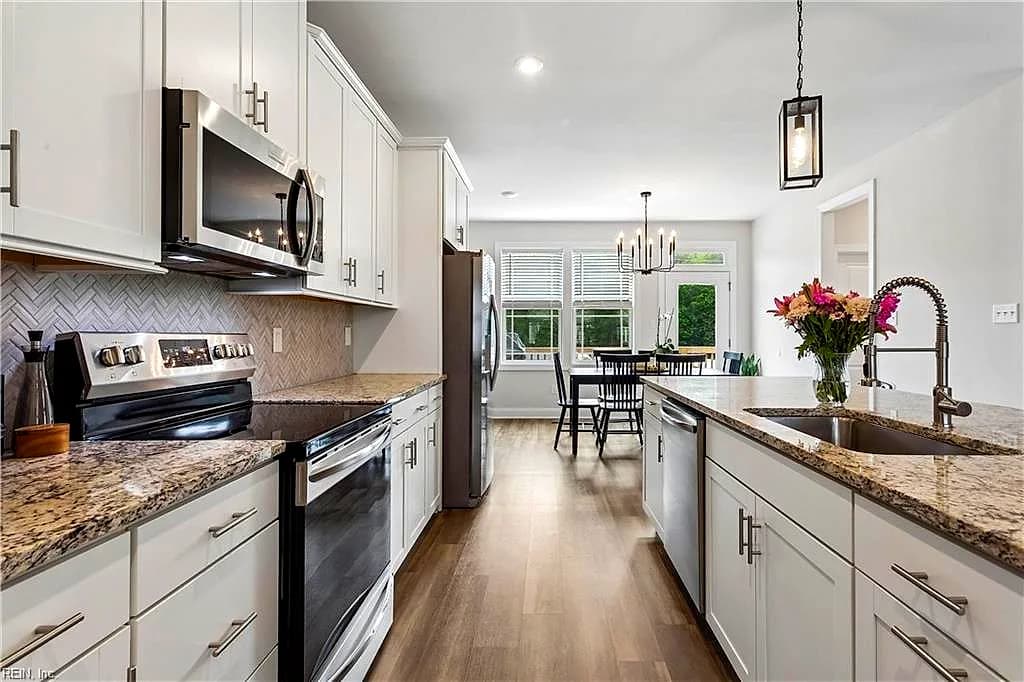 1510 Stanford LN, NEWPORT NEWS VA 23608 - Photo 4