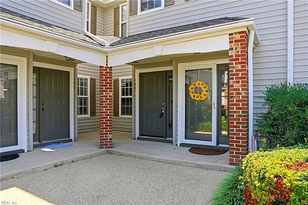 4950 Cypress Point CIR #103, VIRGINIA BEACH VA 23455