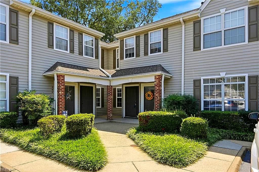 4950 Cypress Point CIR #103, VIRGINIA BEACH VA 23455 - Photo 3