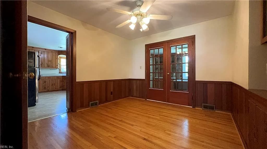 4720 Haywood DR, PORTSMOUTH VA 23703 - Photo 5