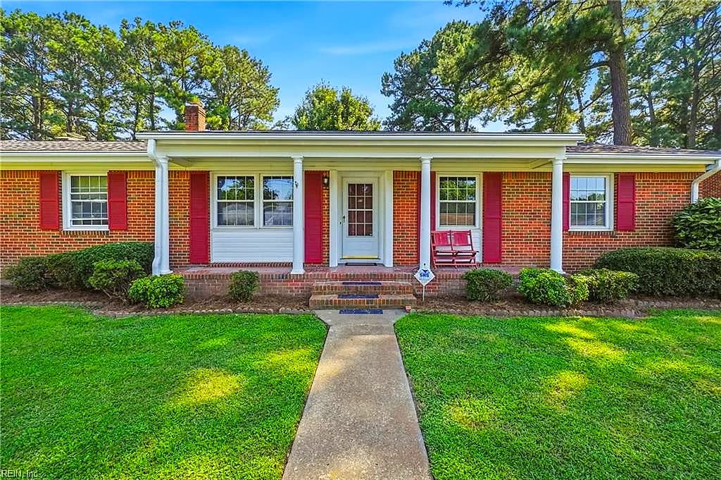 405 Villanova AVE, CHESAPEAKE VA 23324 - Photo 4
