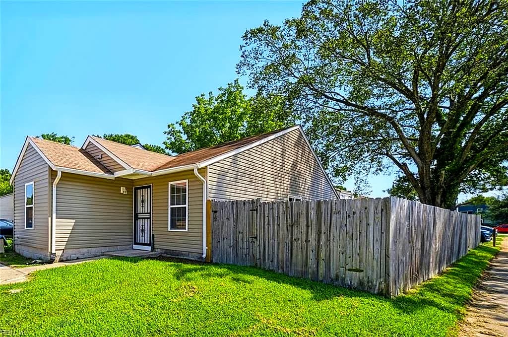 800 Stephanie CT, VIRGINIA BEACH VA 23462 - Photo 5