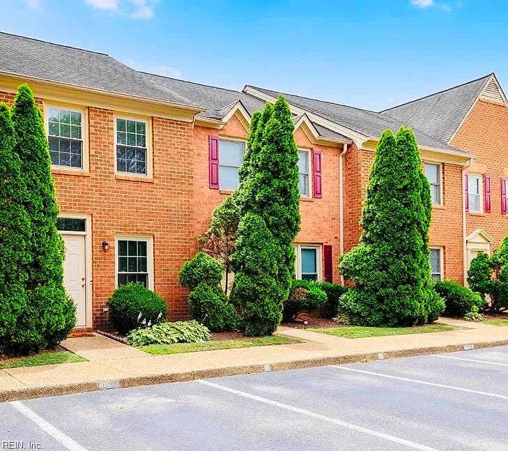 924 Lucas Creek RD #2, NEWPORT NEWS VA 23608 - Photo 4