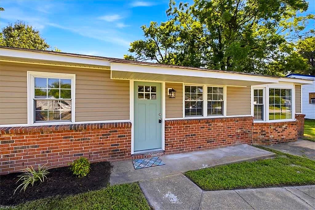 1121 Sir Gawaine DR, CHESAPEAKE VA 23323 - Photo 5