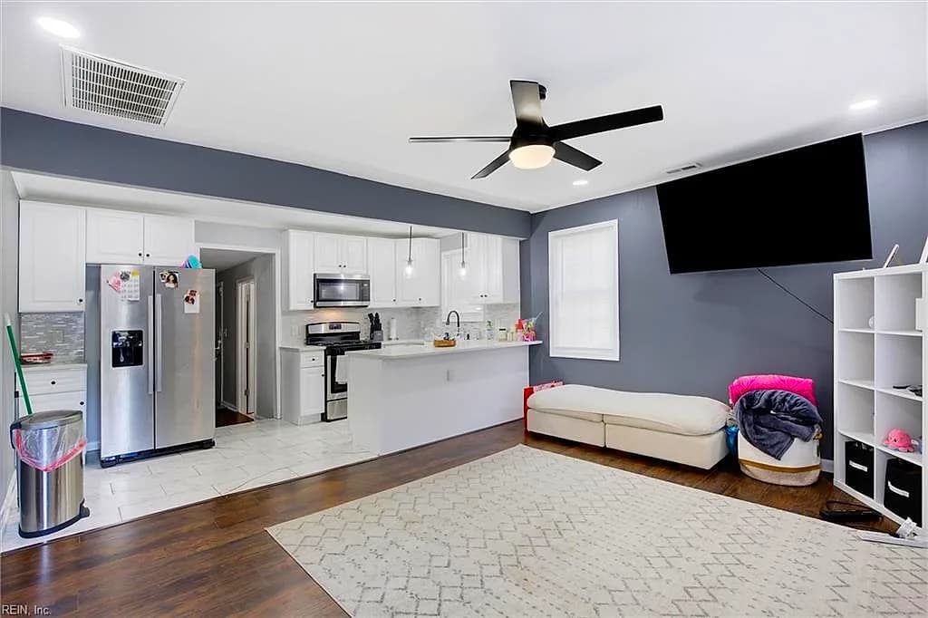 5110 82nd ST, HAMPTON VA 23605 - Photo 4