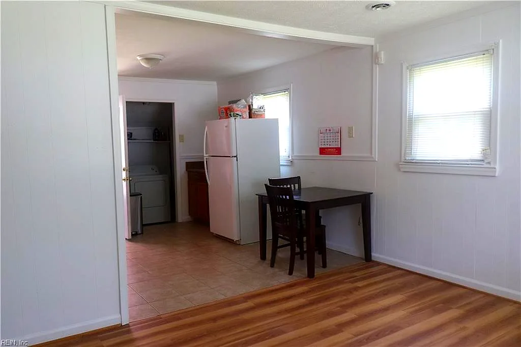 445 Smiley RD, HAMPTON VA 23663 - Photo 5