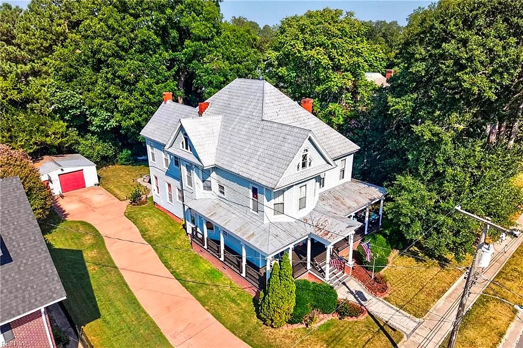 207 S Broad ST, SUFFOLK VA 23434