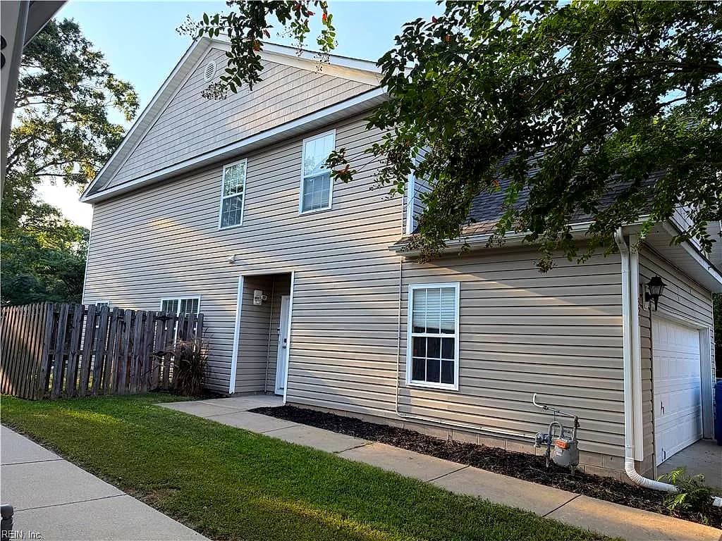 321 Garcia DR, VIRGINIA BEACH VA 23454 - Photo 2