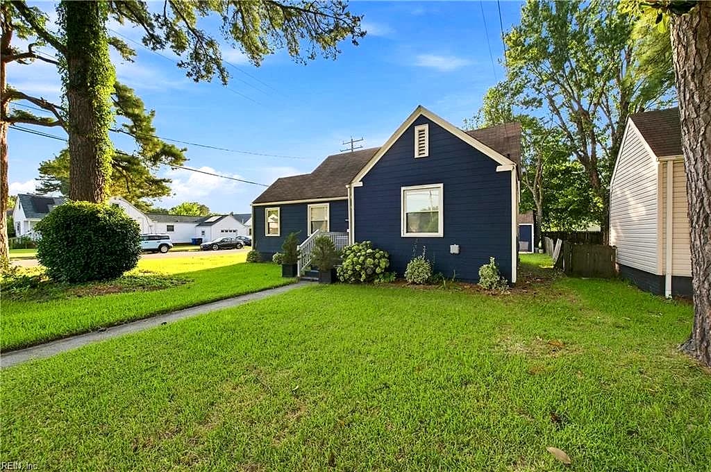 246 Sandpiper DR, PORTSMOUTH VA 23704 - Photo 4