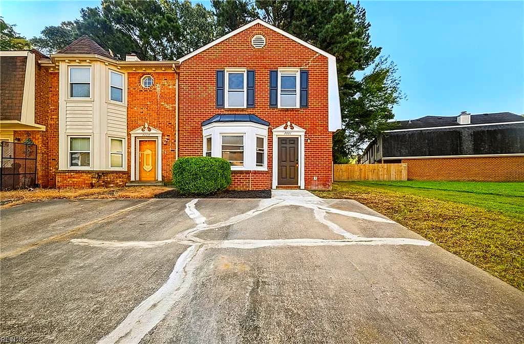2001 Candlelight DR, CHESAPEAKE VA 23325 - Photo 4