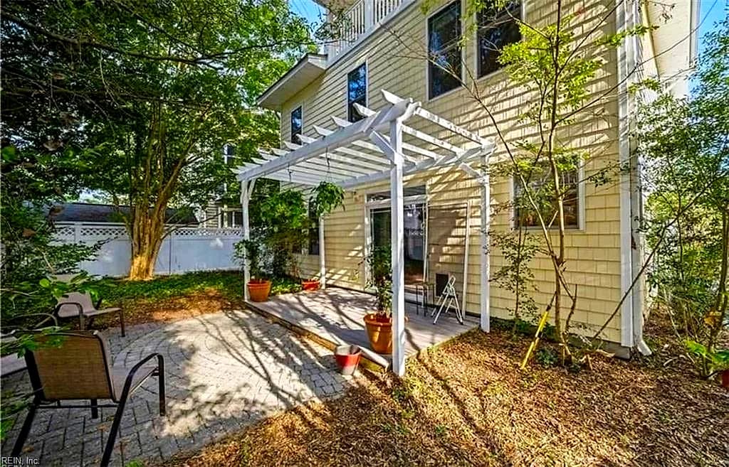 217 64th ST #B, VIRGINIA BEACH VA 23451 - Photo 3