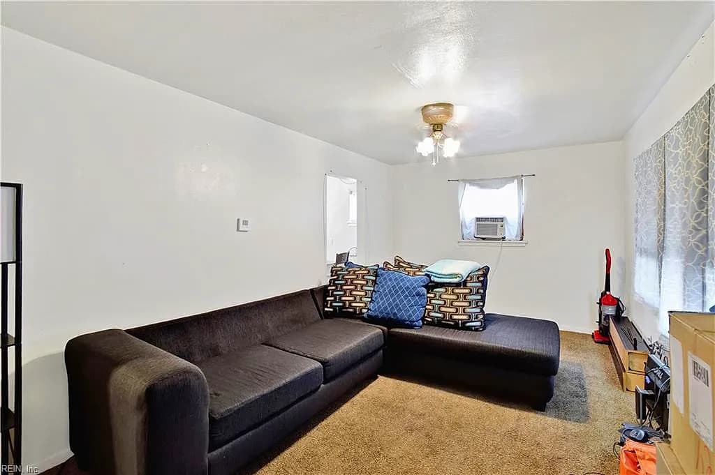 407 Taft DR, PORTSMOUTH VA 23701 - Photo 4