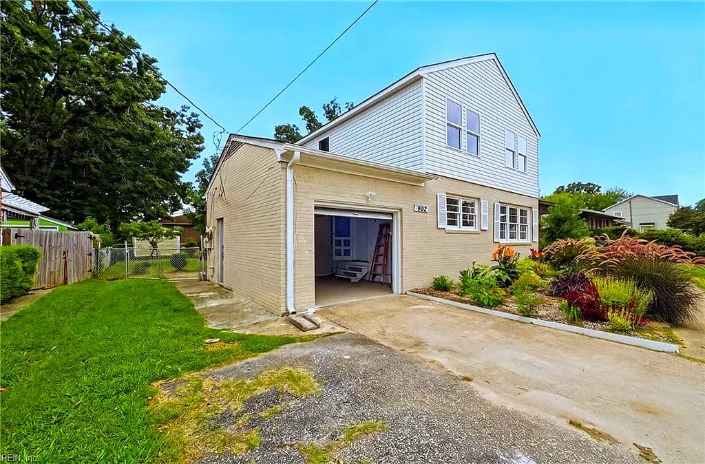 902 Center AVE, NEWPORT NEWS VA 23605 - Photo 3