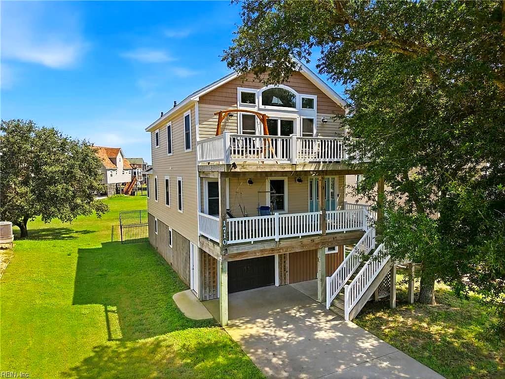1710 Harbour View DR, KILLDEVILHILLS NC 27948 - Main photo