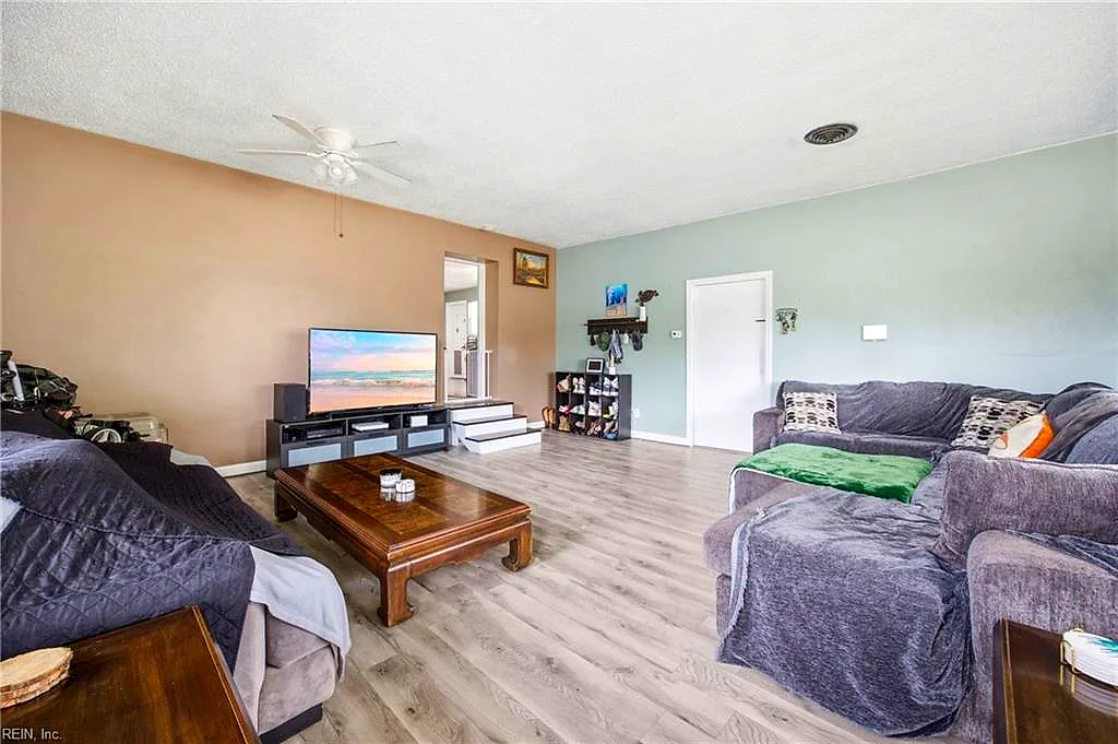 2536 E Little Creek RD, NORFOLK VA 23518