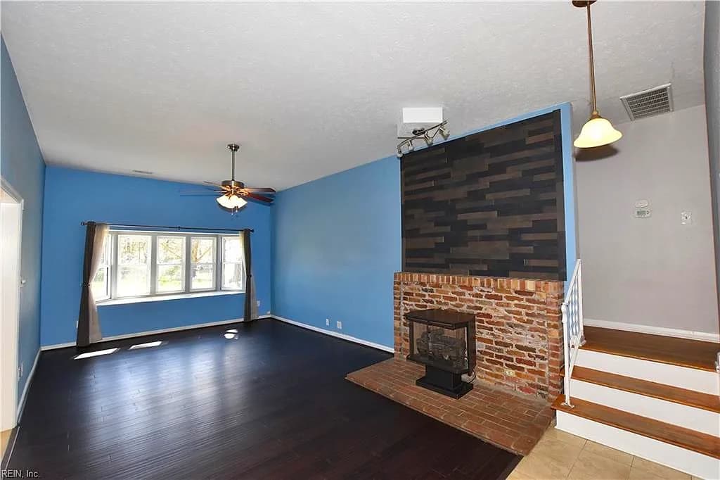 50 Banister DR, HAMPTON VA 23666 - Photo 4