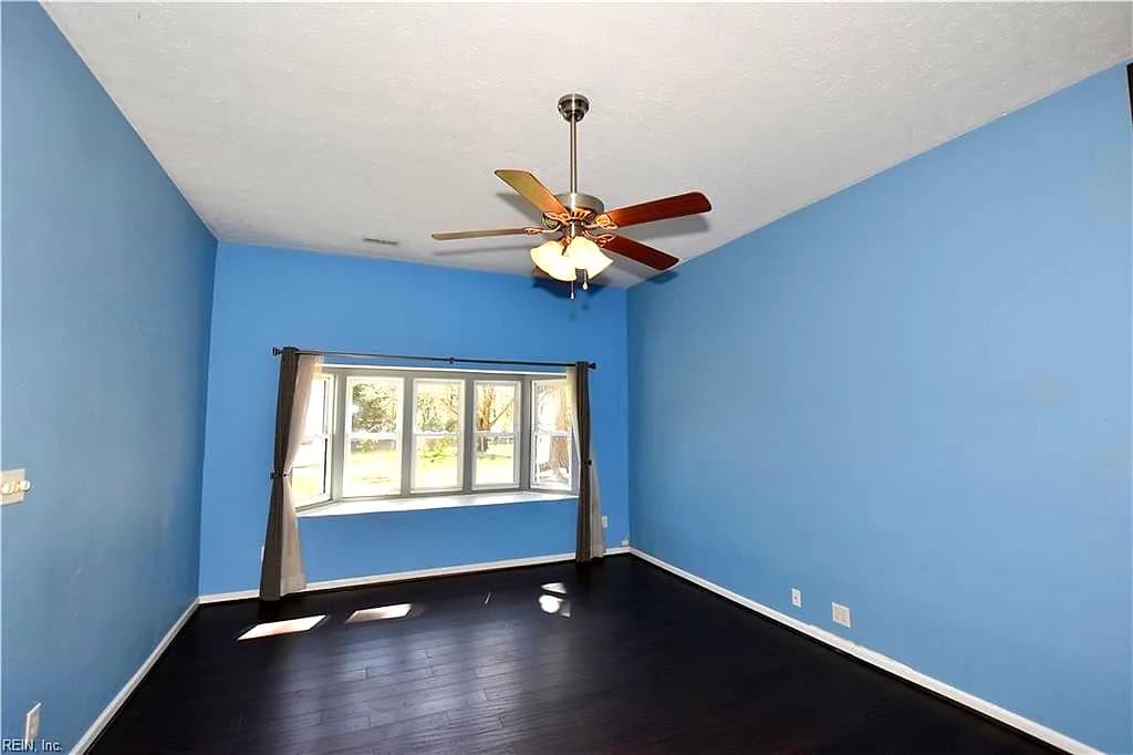 50 Banister DR, HAMPTON VA 23666 - Photo 5