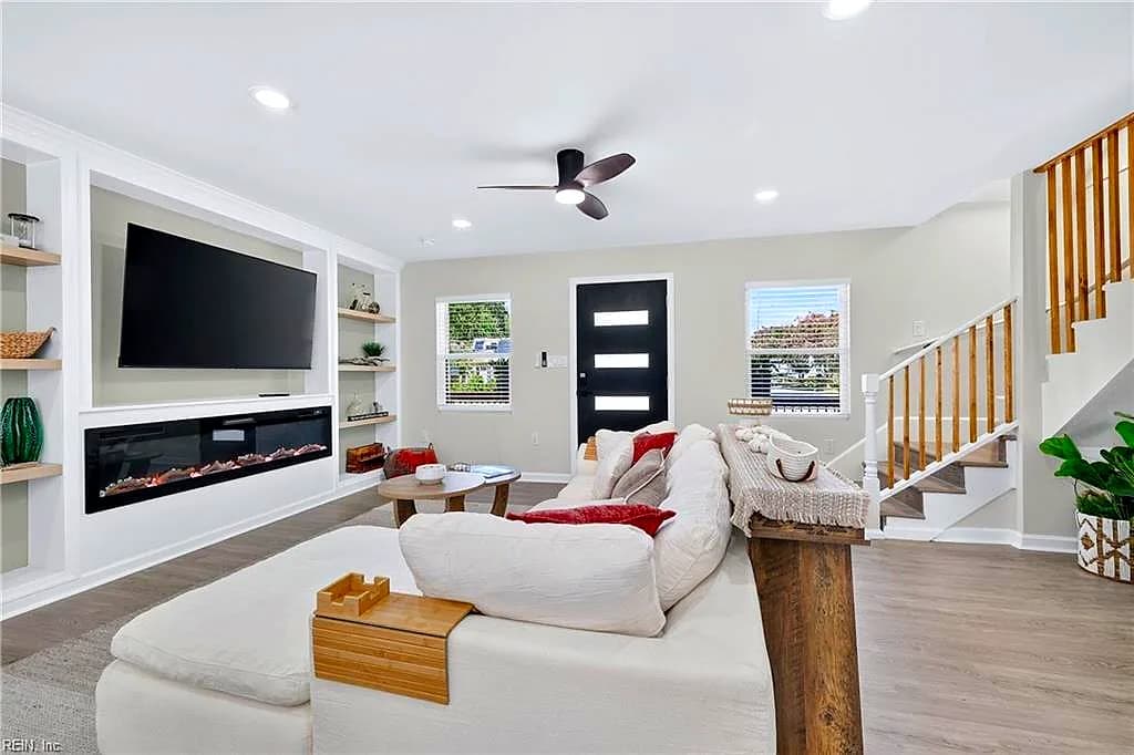 921 Philpotts RD, NORFOLK VA 23513 - Photo 4