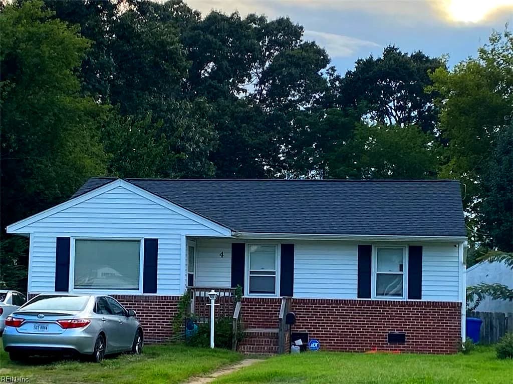 4 Hudson CIR, NEWPORT NEWS VA 23605 - Main photo