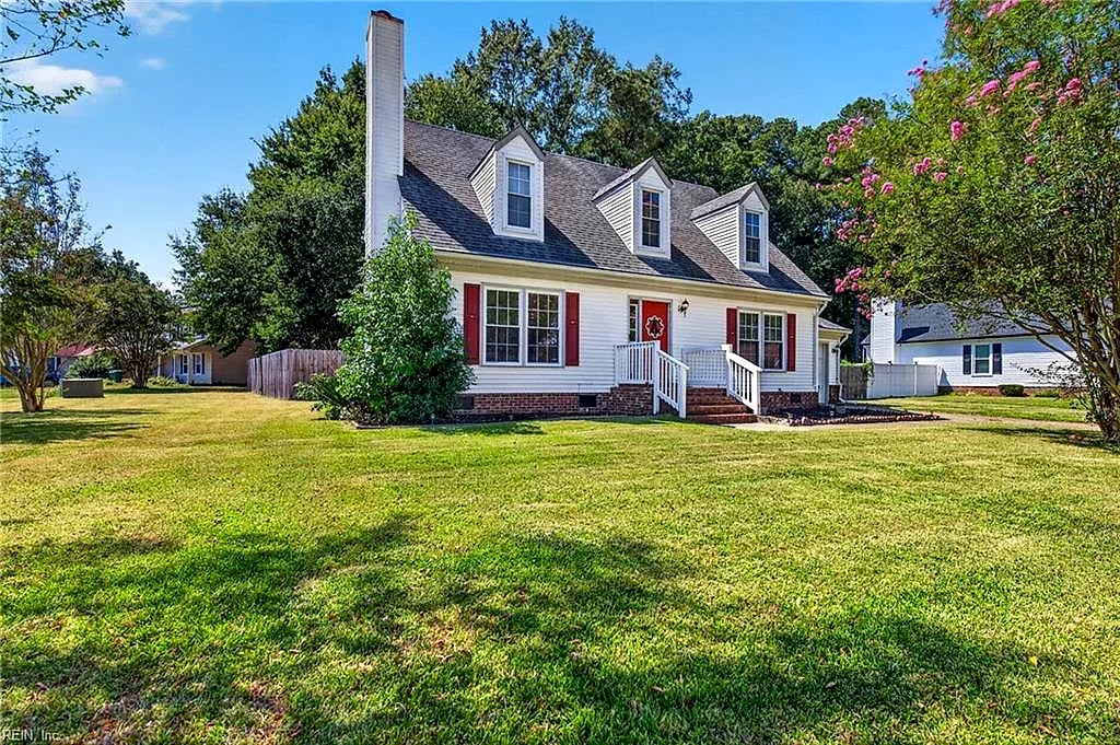 811 Haskins DR, Suffolk — 4 bed Residential, 1,911 sqft