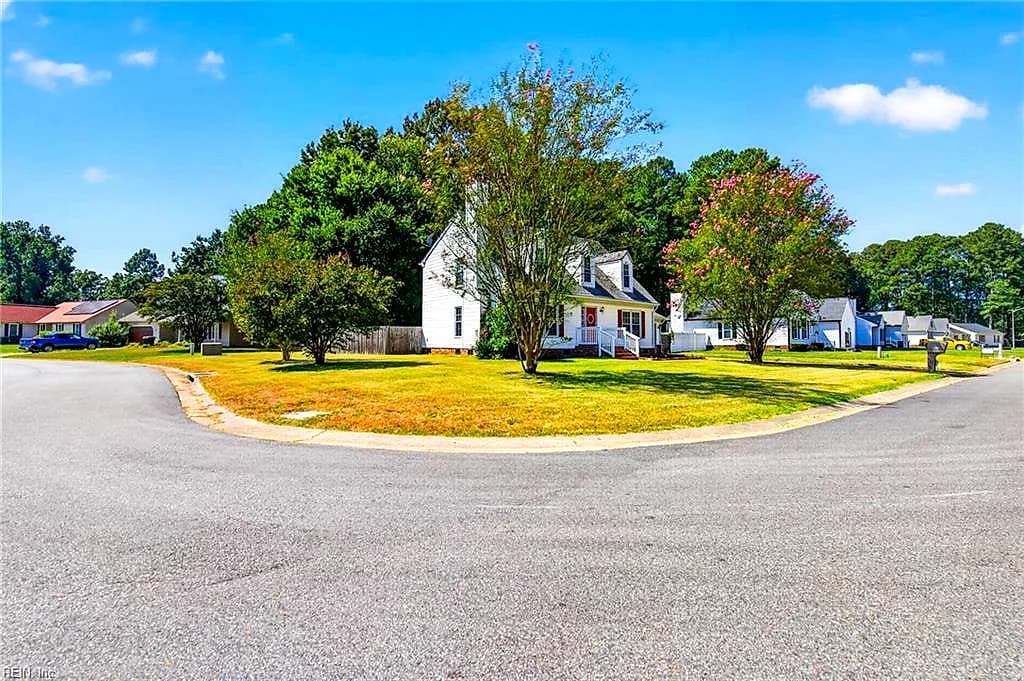 811 Haskins DR, SUFFOLK VA 23434 - Photo 3