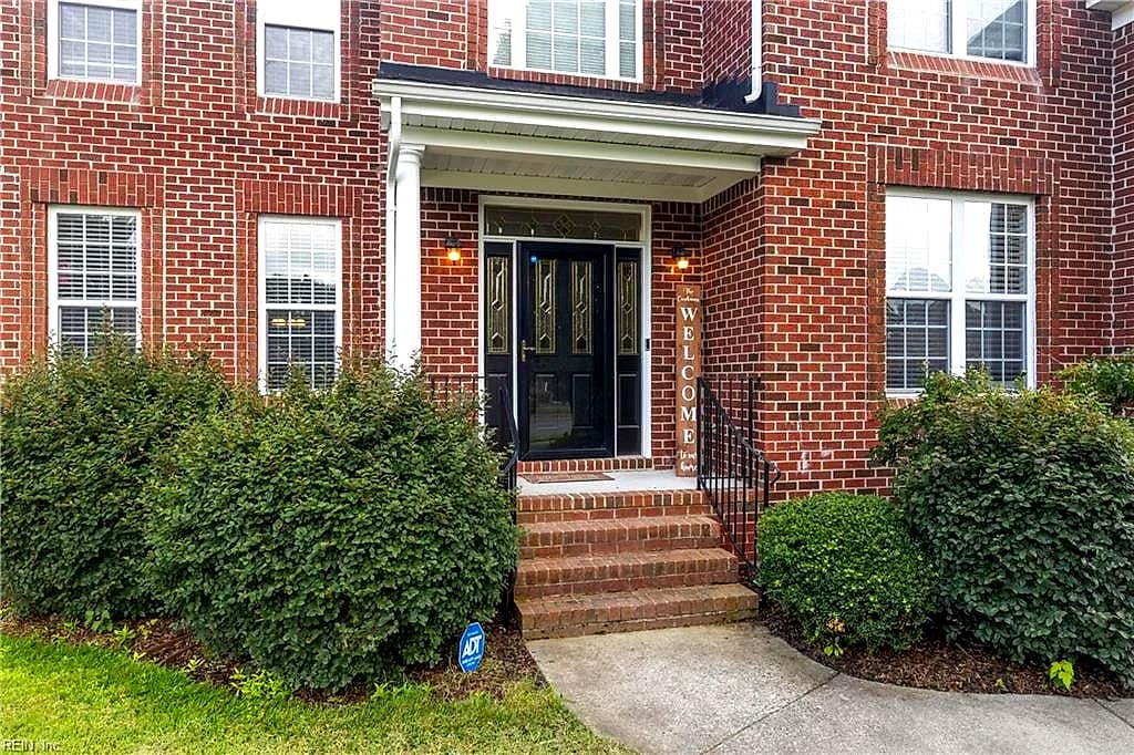 909 Brice CT, CHESAPEAKE VA 23322 - Photo 3
