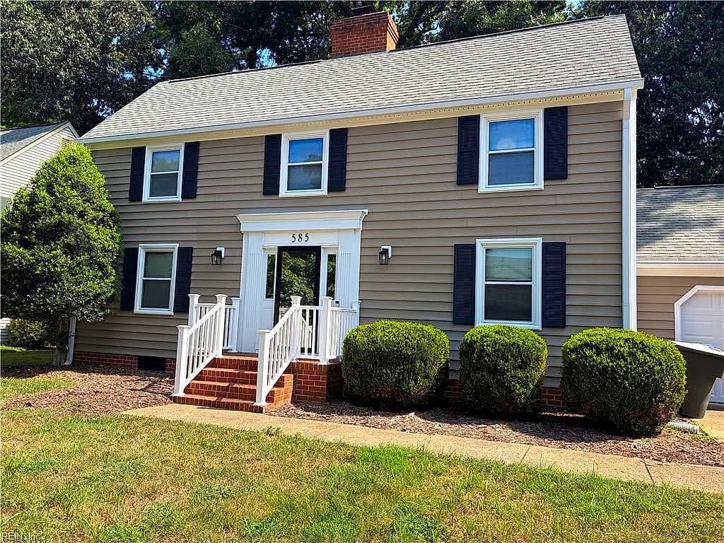 585 Crown Point DR, NEWPORT NEWS VA 23602 - Main photo