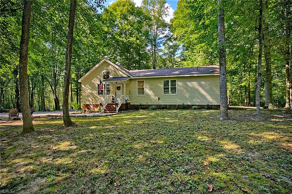 11703 Mitchell RD, Saluda — 3 bed Residential, 1,792 sqft