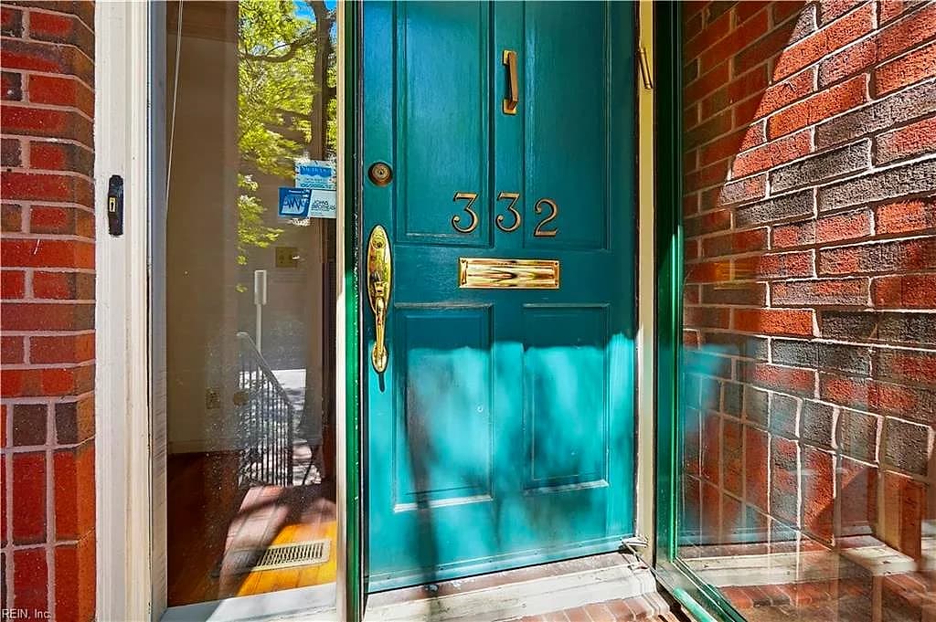 332 College PL, NORFOLK VA 23510 - Photo 4