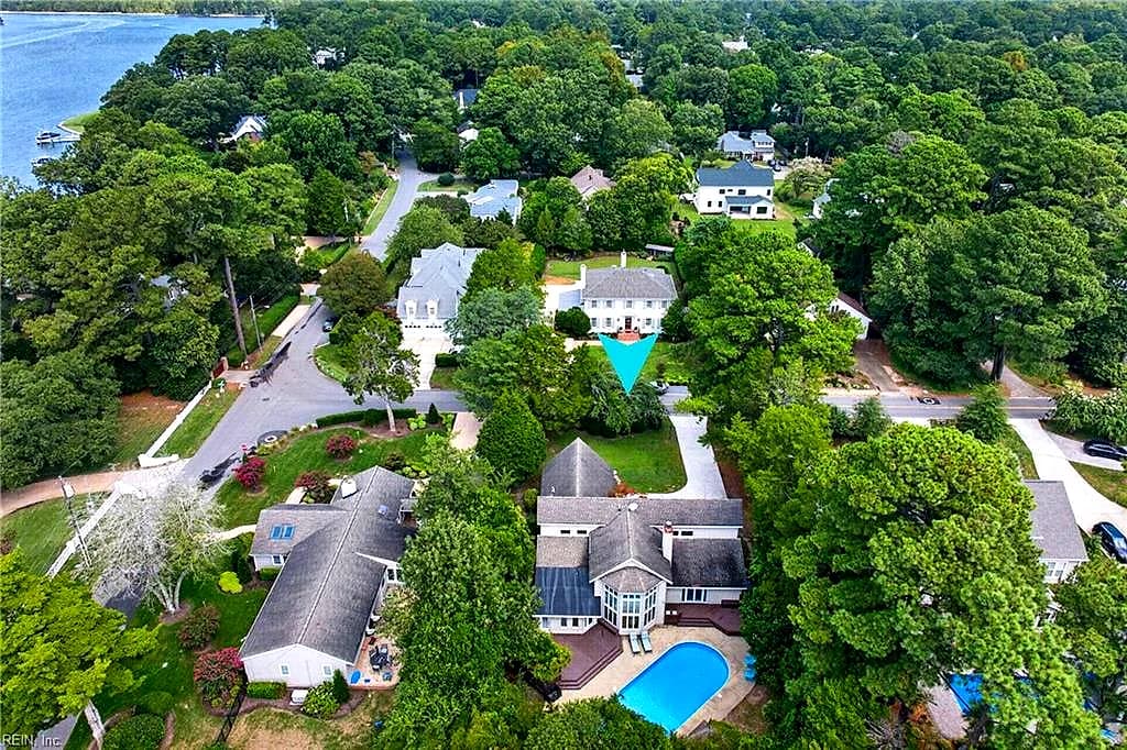 1125 Bay Colony DR, VIRGINIA BEACH VA 23451 - Photo 2