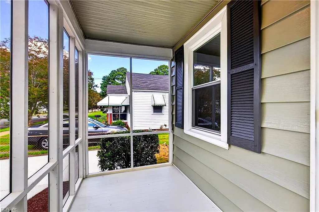 939 Hamilton AVE, PORTSMOUTH VA 23707 - Photo 4