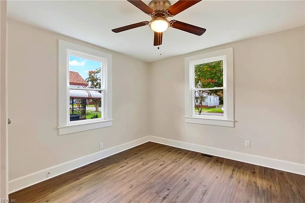 939 Hamilton AVE, PORTSMOUTH VA 23707 - Photo 5