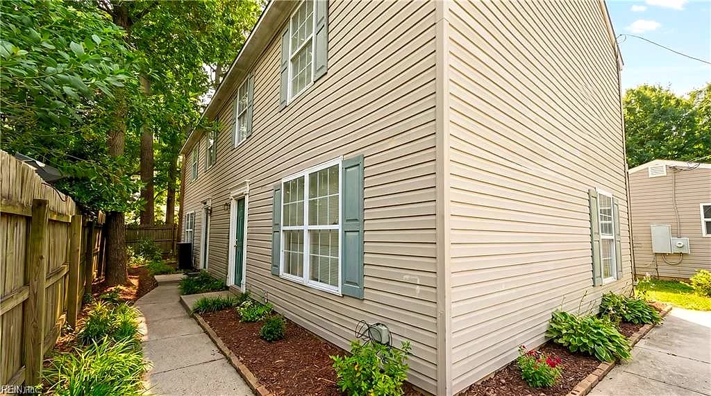 739 S Rosemont RD, VIRGINIA BEACH VA 23452 - Main photo
