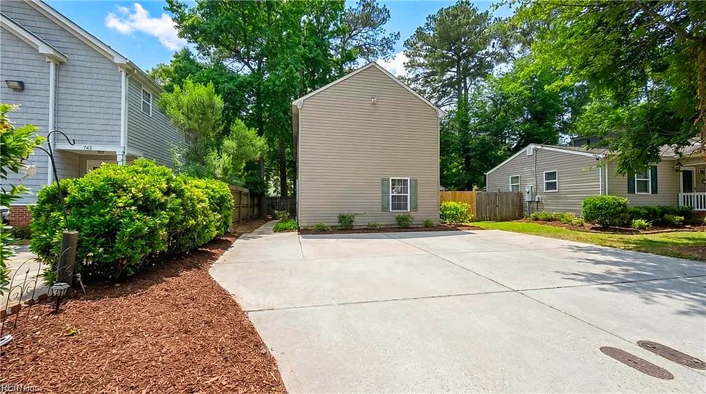 739 S Rosemont RD, VIRGINIA BEACH VA 23452 - Photo 4