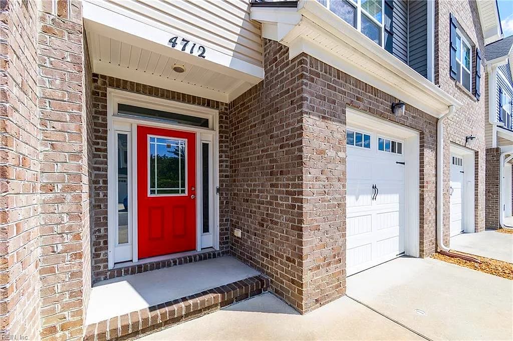4712 Kilby DR #17, VIRGINIA BEACH VA 23456 - Photo 3