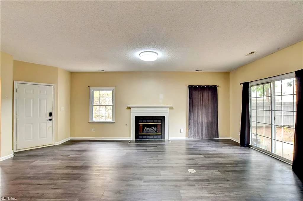 922 Willow PT, NEWPORT NEWS VA 23602 - Photo 4