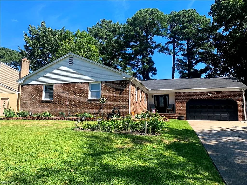 1657 Macgregory ST, Virginia Beach — 4 bed Residential, 2,510 sqft