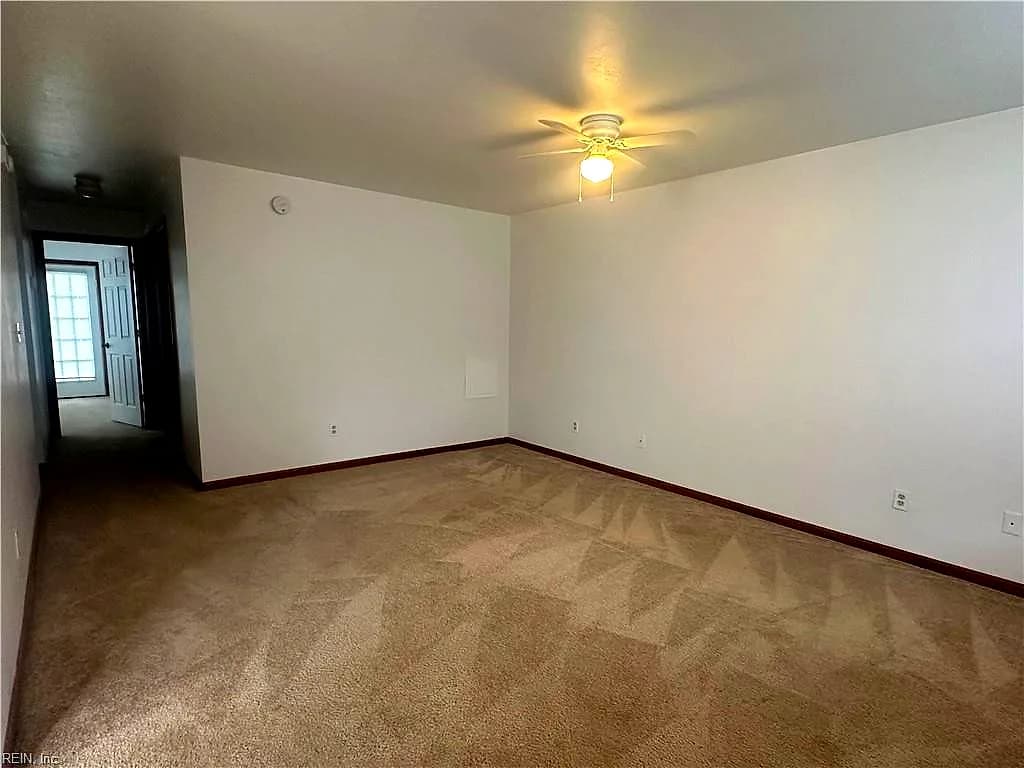 3301 Clover Meadows DR, CHESAPEAKE VA 23321 - Photo 5
