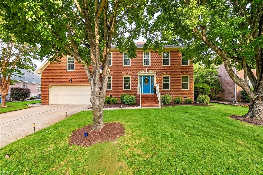 813 Satinwood Ct, Chesapeake, VA