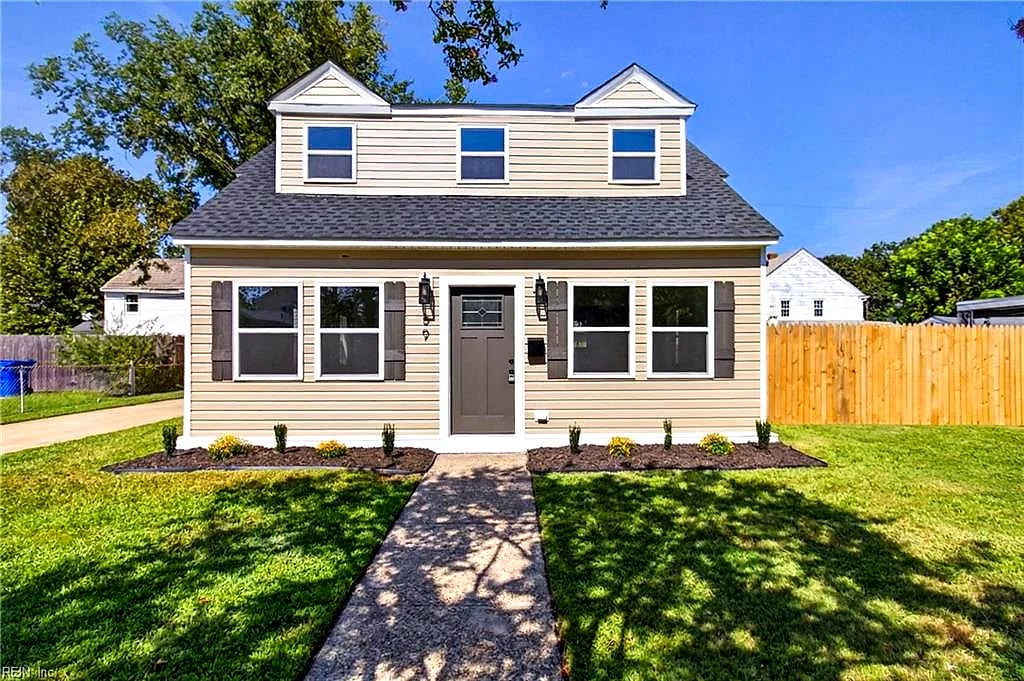 59 Bainbridge AVE, Portsmouth — 4 bed Residential, 1,600 sqft