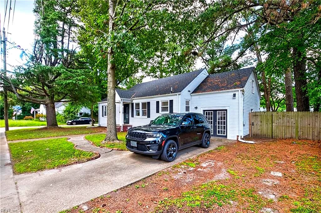 3835 Lenoir CIR, NORFOLK VA 23513 - Photo 4