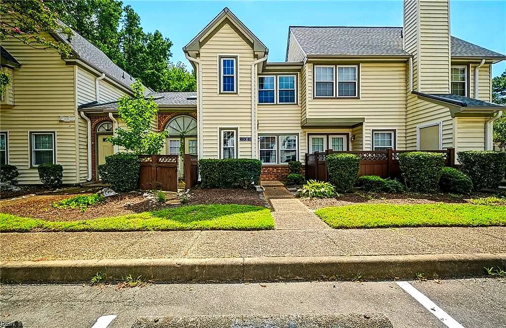 1013 Saint Andrews WAY #C, CHESAPEAKE VA 23320 - Main photo
