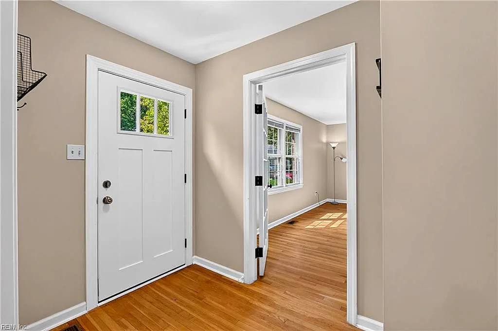 607 Beacon CT, NEWPORT NEWS VA 23601 - Photo 5