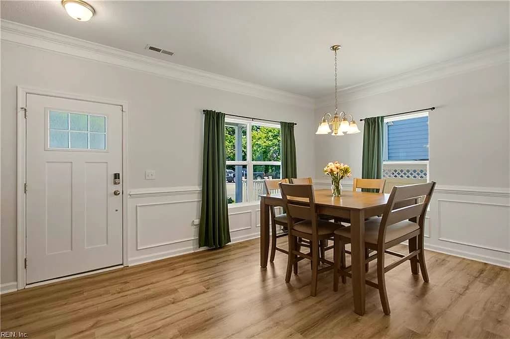 1041 Johnstons RD, NORFOLK VA 23513 - Photo 5