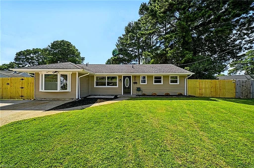 613 De Laura CIR, VIRGINIA BEACH VA 23455 - Main photo