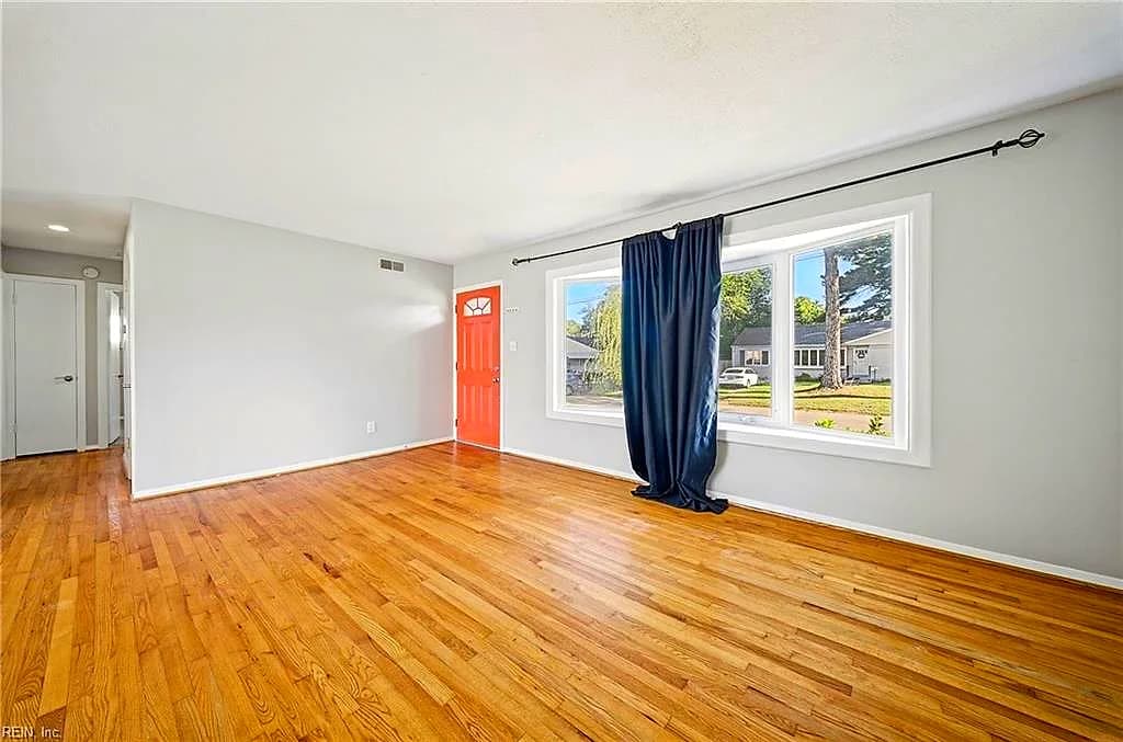 2225 Helsley AVE, NORFOLK VA 23518 - Photo 5