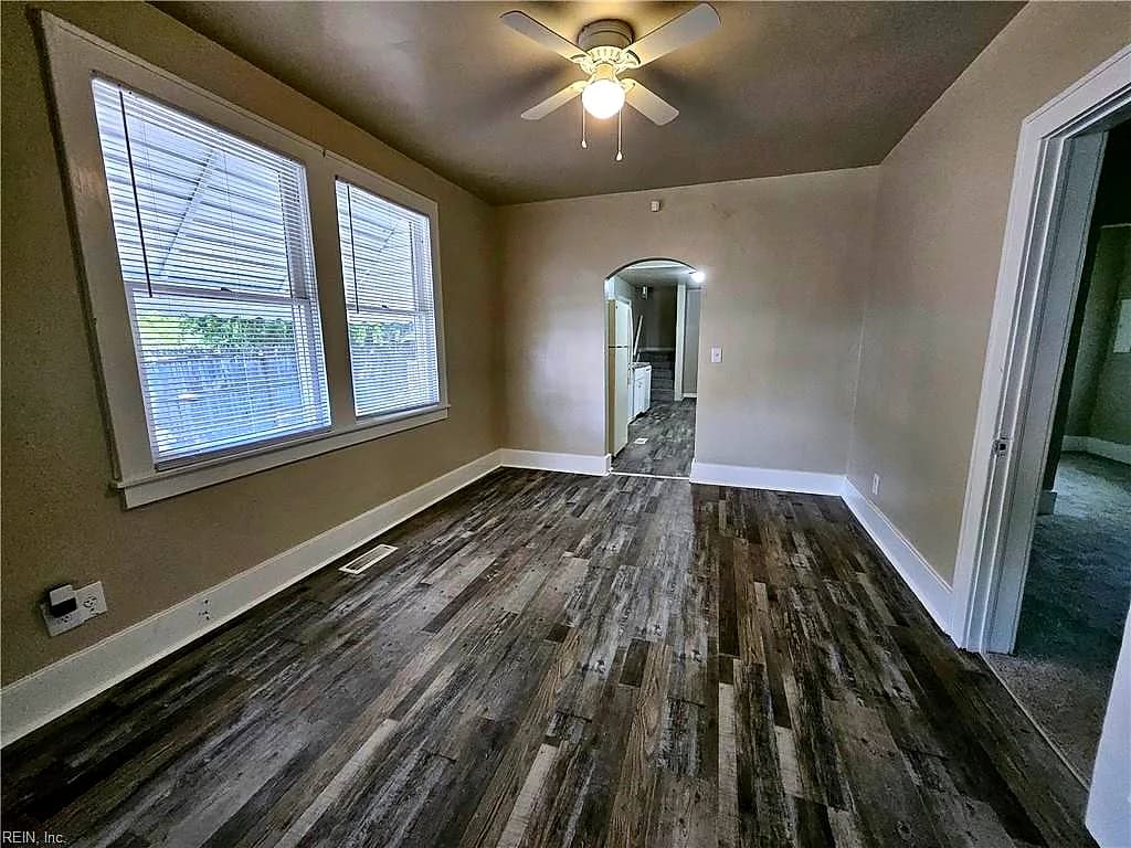 834 31st ST, NEWPORT NEWS VA 23607 - Photo 4