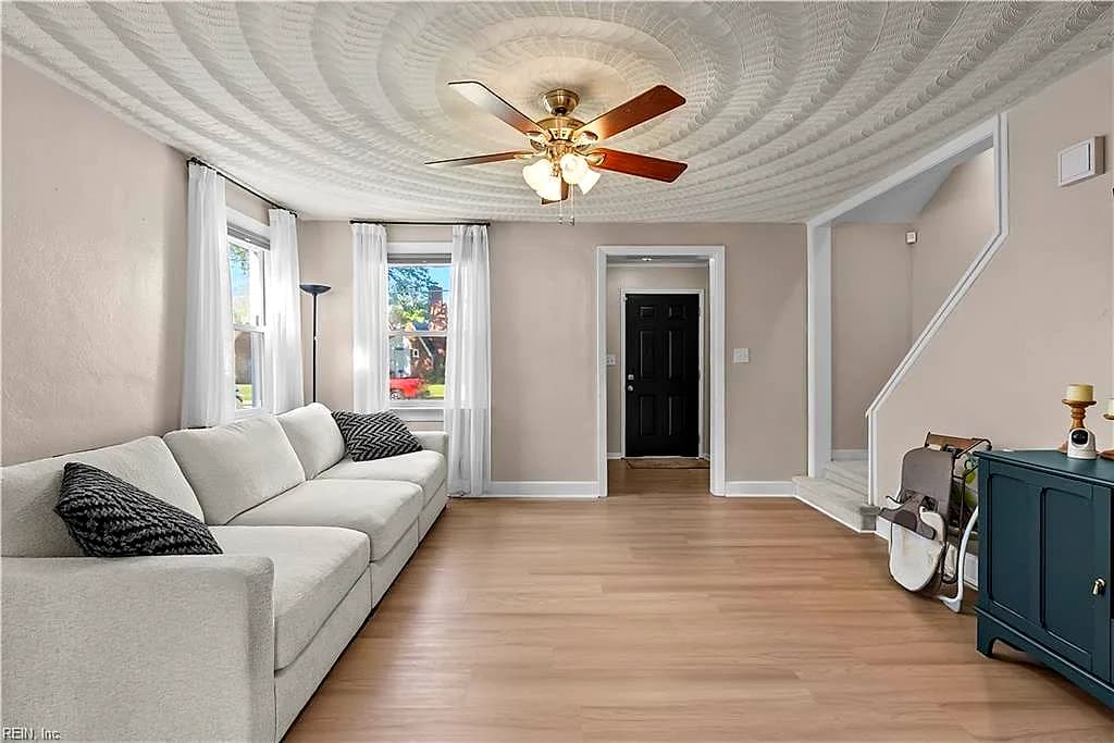3838 Wake CIR, NORFOLK VA 23513 - Photo 5
