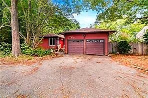 223 Yorktown RD, YORKTOWN VA 23693