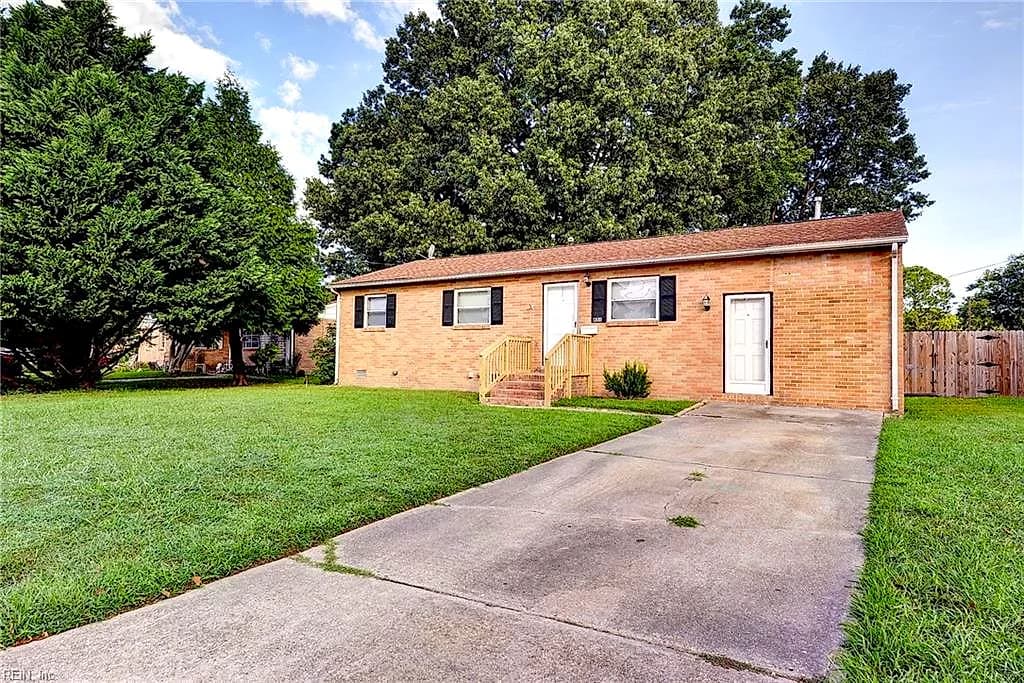 451 Fort Worth ST, HAMPTON VA 23669 - Photo 4